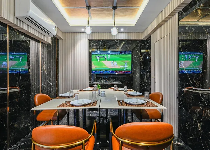 Hotel Grand Girdhar Premier