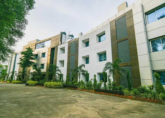 Hotel Shri Ramkrishna Bagh Palace By M Square